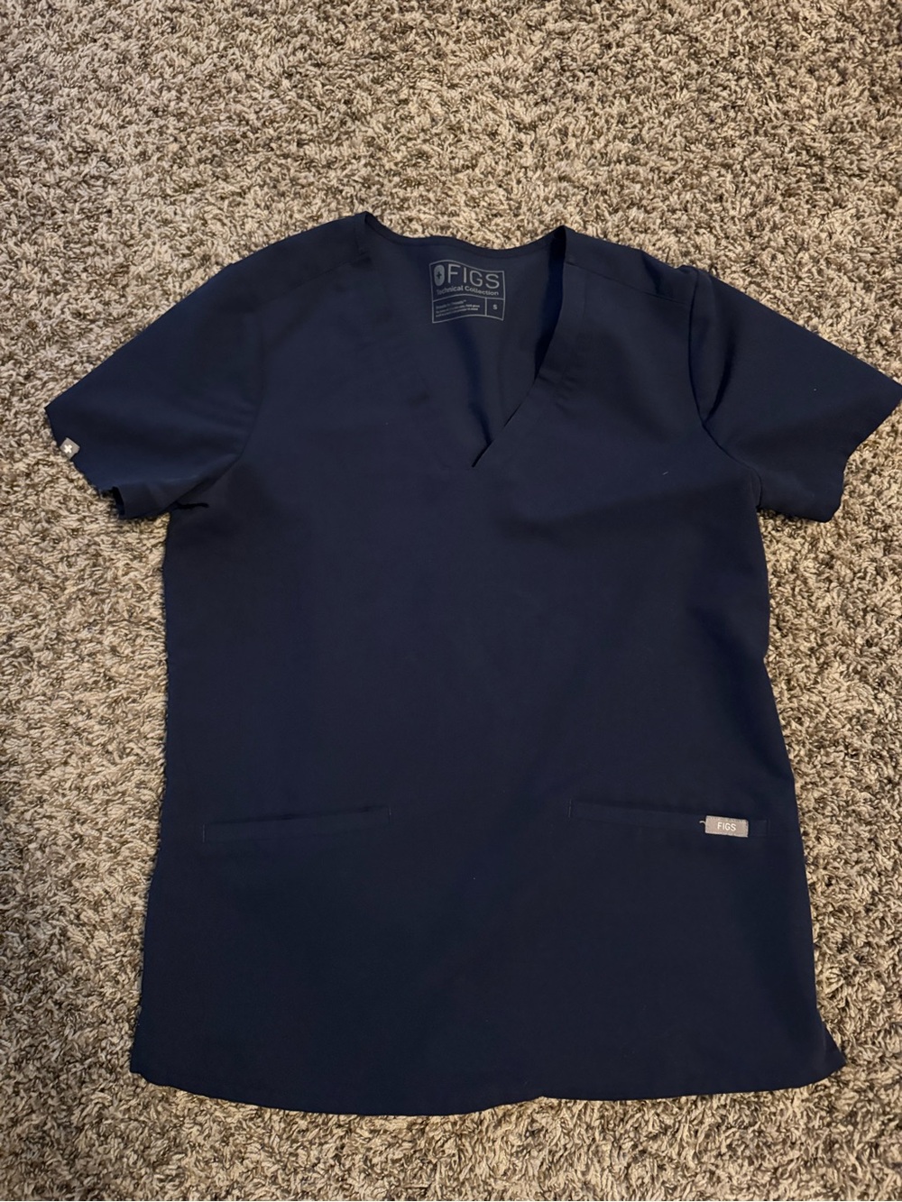 Figs casma navy scrub top